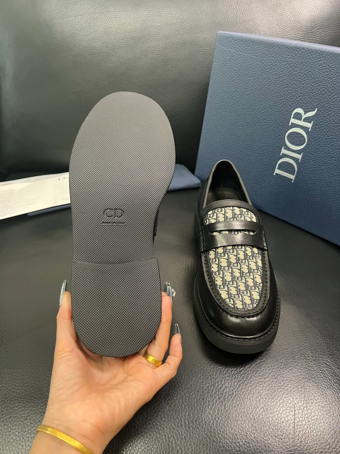 Men's men's shoes💰860 Dior top crafts Dior counter synchronization, original factory configuration, original cowhide fabric imported from Italy, breathable and comfortable imported water-dyed cow lining, sole: original factory special supply original sole super comfortable, original factory with single goods high quality, you can enter and exit the counter at will, welcome to compare counter synchronization, code number 39-44 (order 38 45) 85853